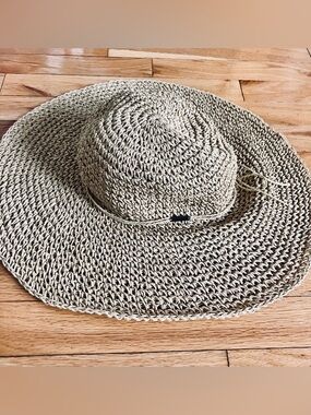 Billabong Natural tan Crochet Sun Hat
